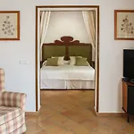 Rural Son Tretze - Adults Only 3*