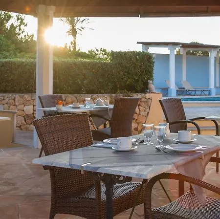 Rural Son Tretze - Adults Only