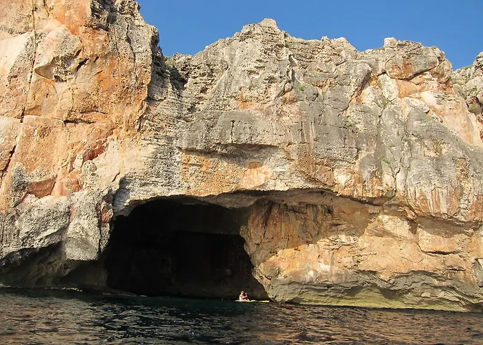 Rural Son Tretze - Adults Only