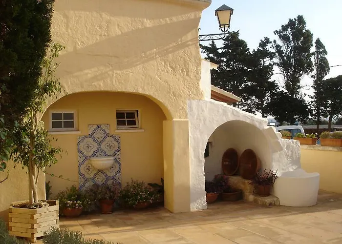 Rural Son Tretze - Adults Only 3*