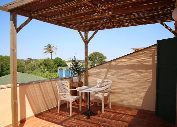 Rural Son Tretze - Adults Only